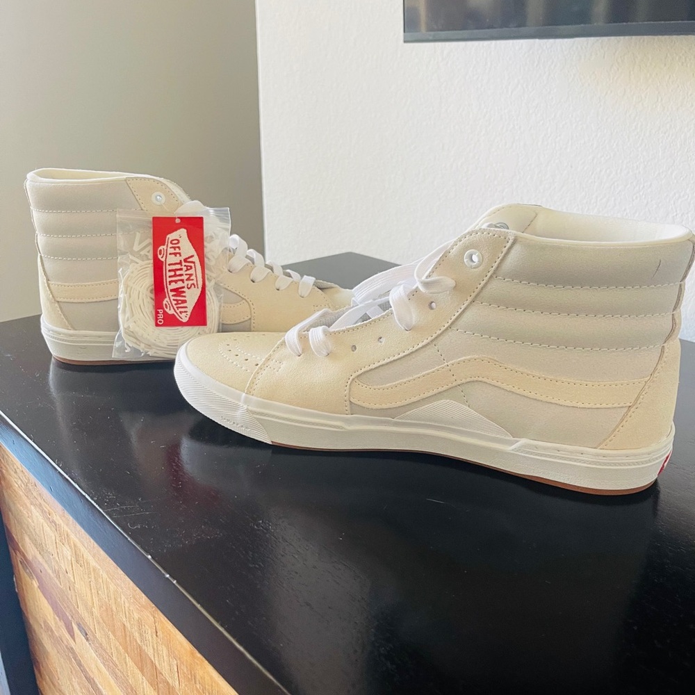 Vans Off The Wall High-Top Sneakers